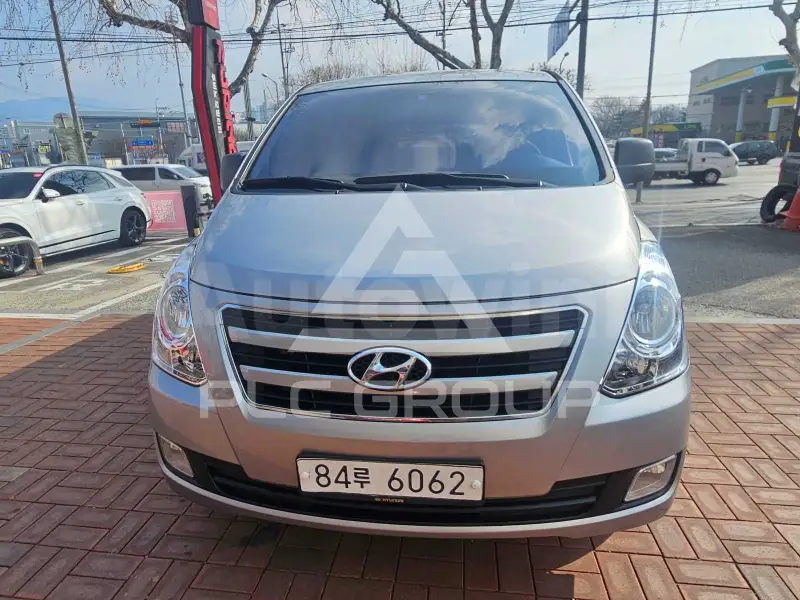 2018 Hyundai Starex