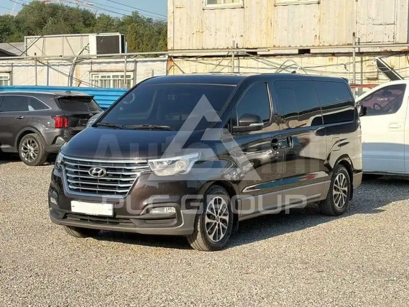 2018 Hyundai Starex