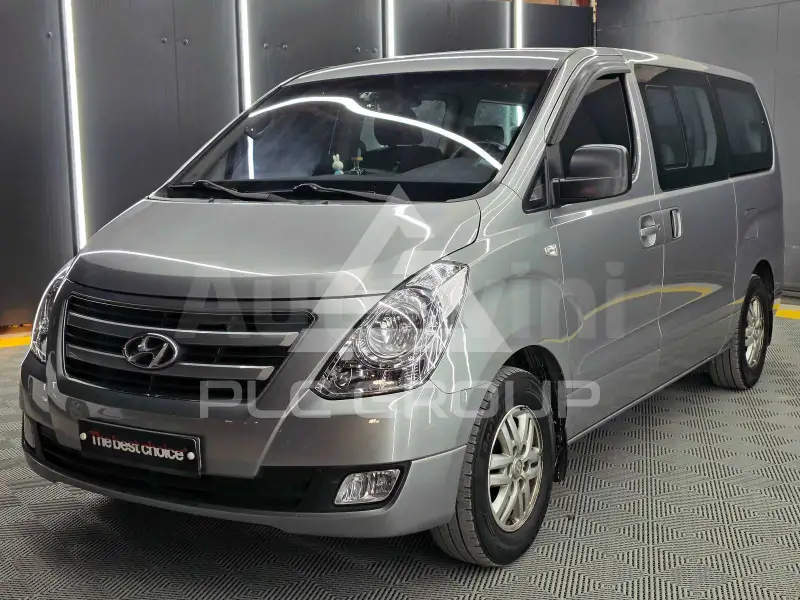2018 Hyundai Starex