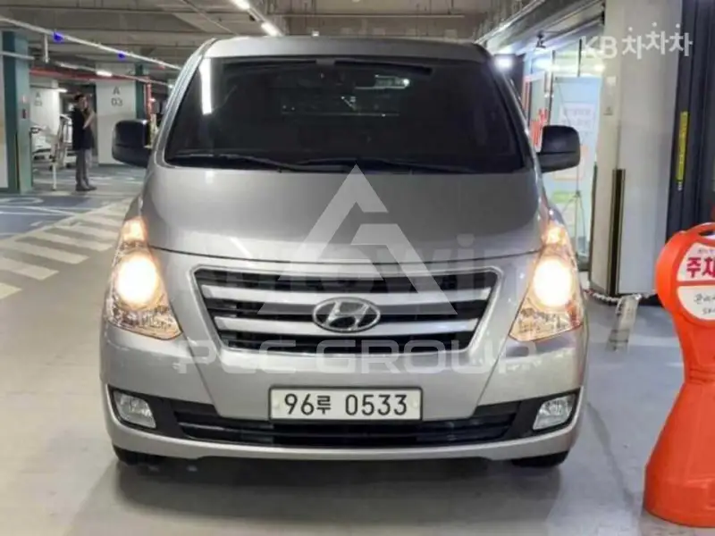 2018 Hyundai Starex