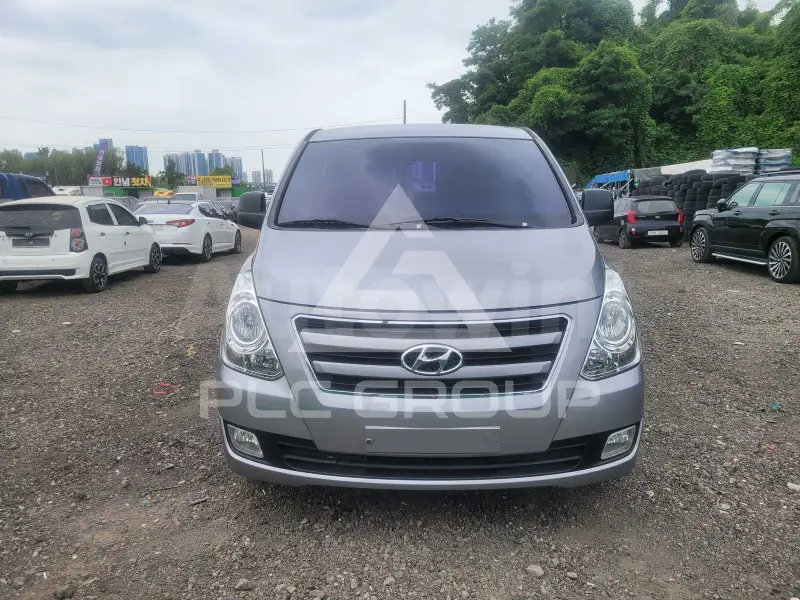 2018 Hyundai Starex