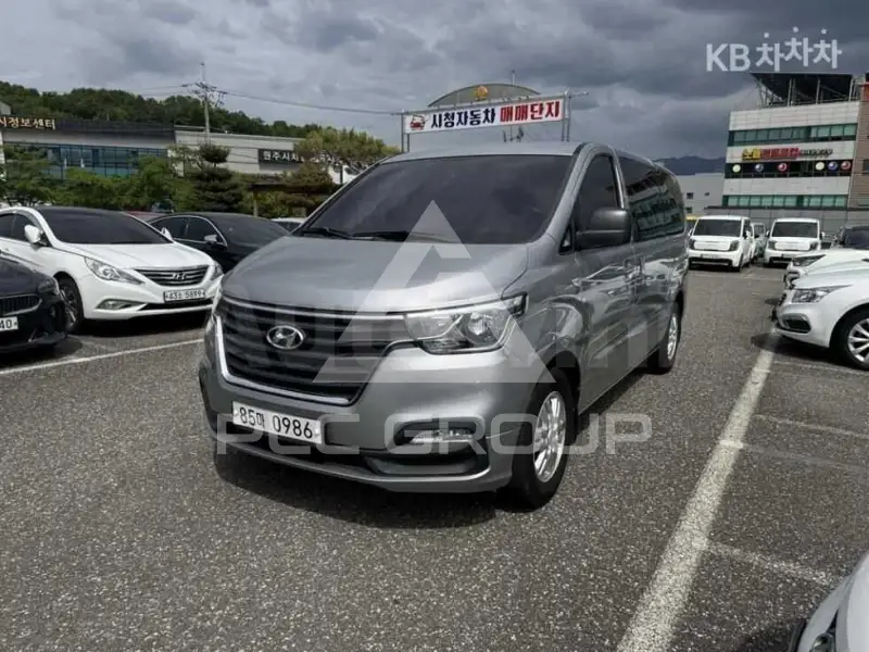 2018 Hyundai Starex