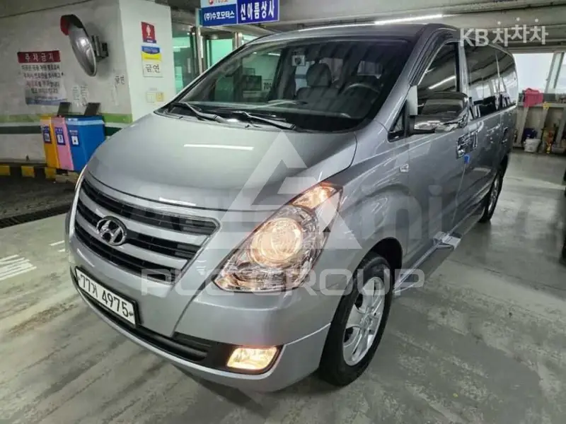 2018 Hyundai Starex