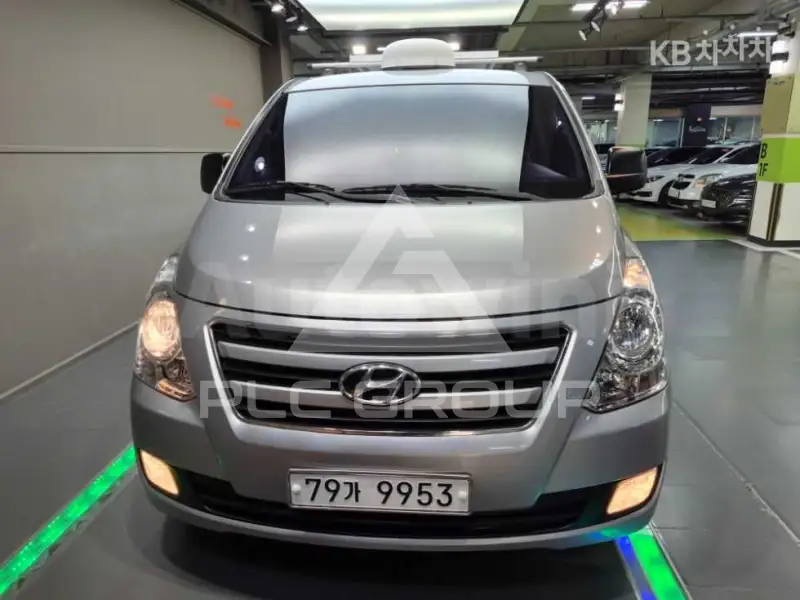 2018 Hyundai Starex