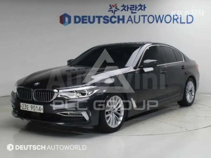 2019 BMW 523