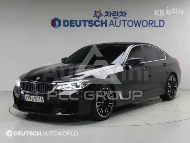 2019 BMW 523