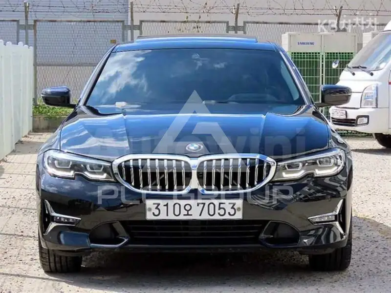2019 BMW 330