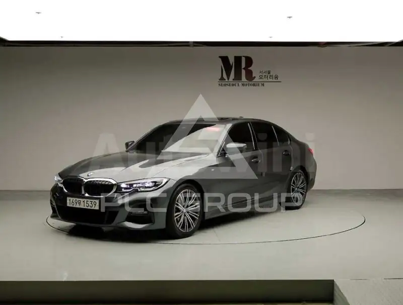 2019 BMW 330