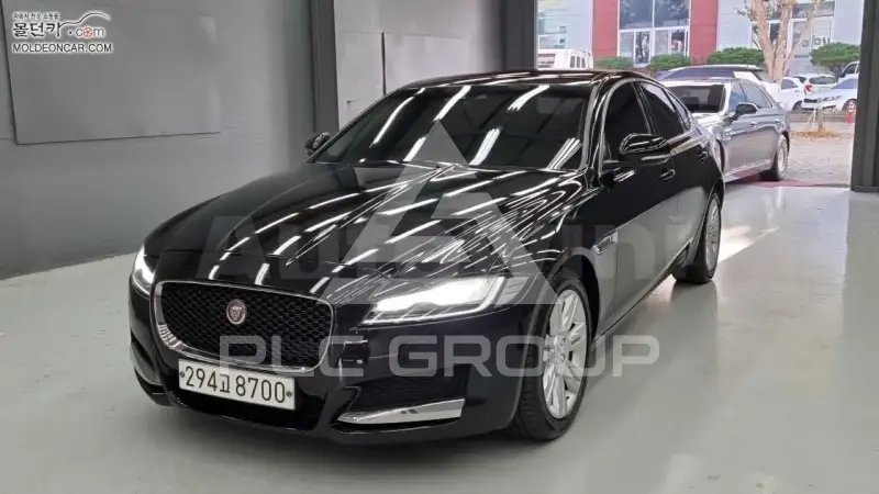 2019 Jaguar XF