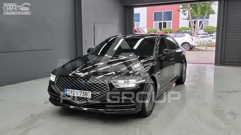 2019 Genesis G90