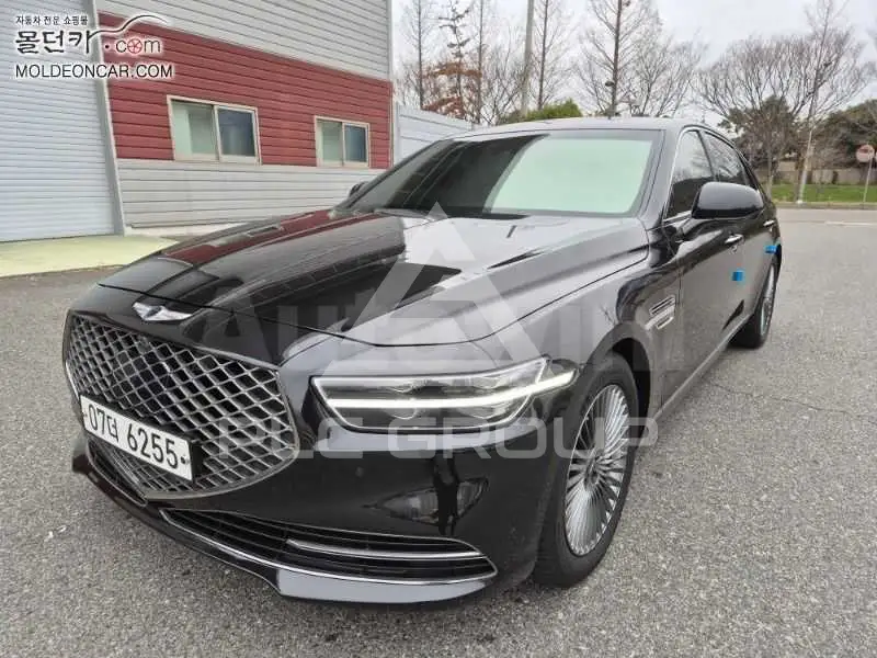 2019 Genesis G90