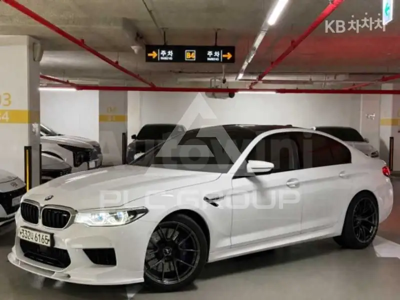 2020 BMW M1
