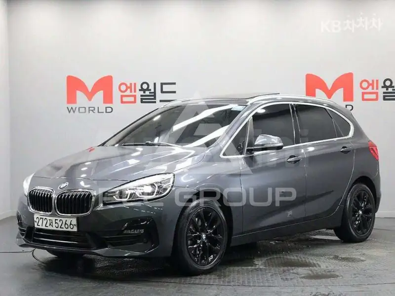 2020 BMW 218