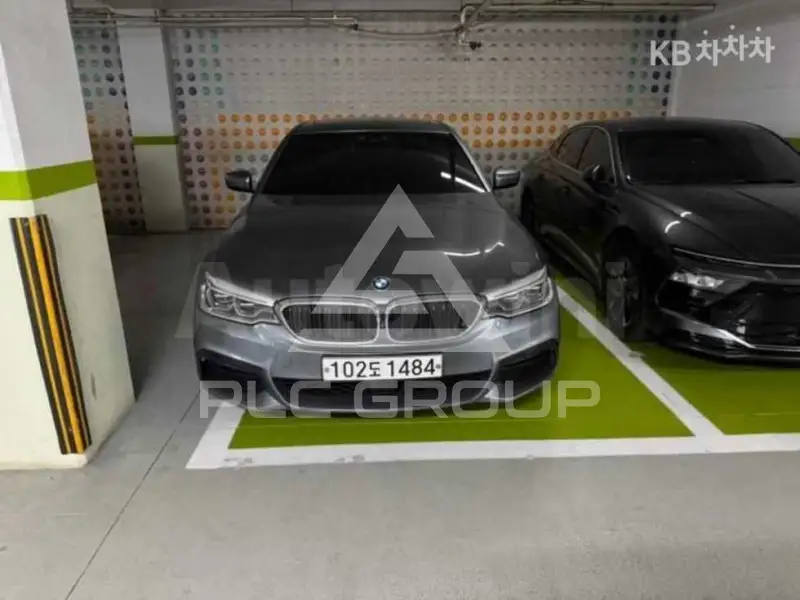 2020 BMW 523