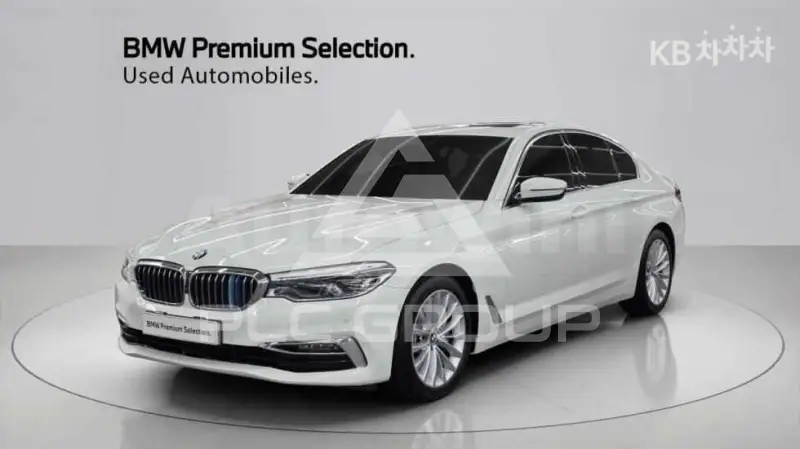 2020 BMW 523