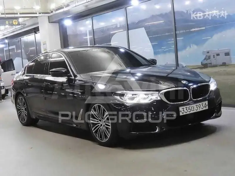2020 BMW 523