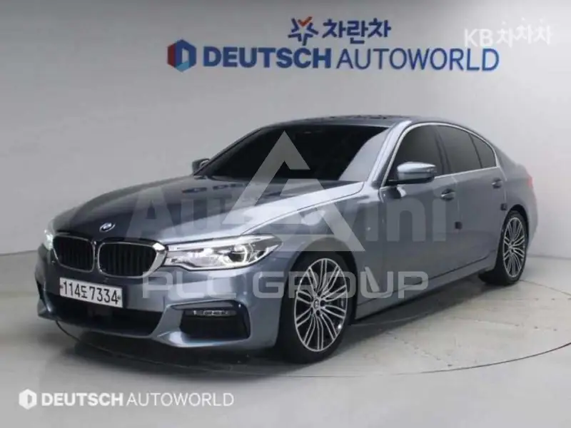 2020 BMW 523
