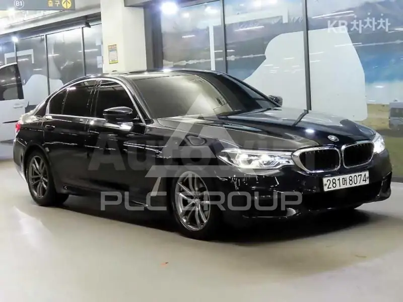 2020 BMW 523