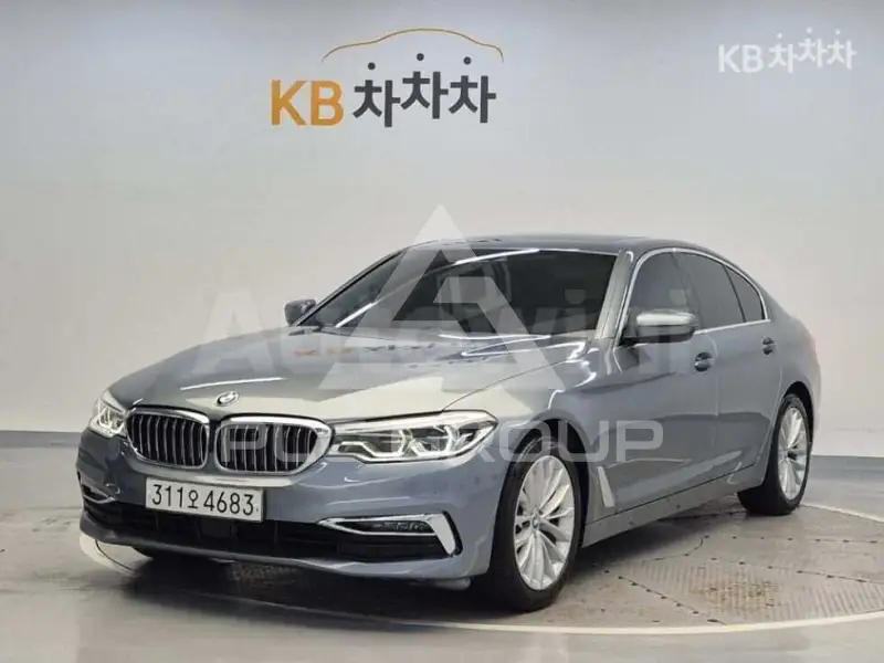 2020 BMW 523