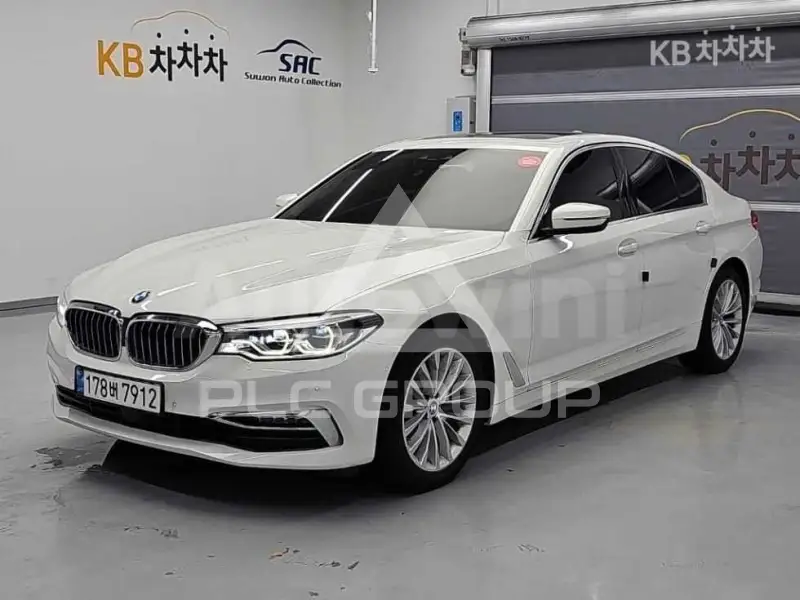 2020 BMW 523