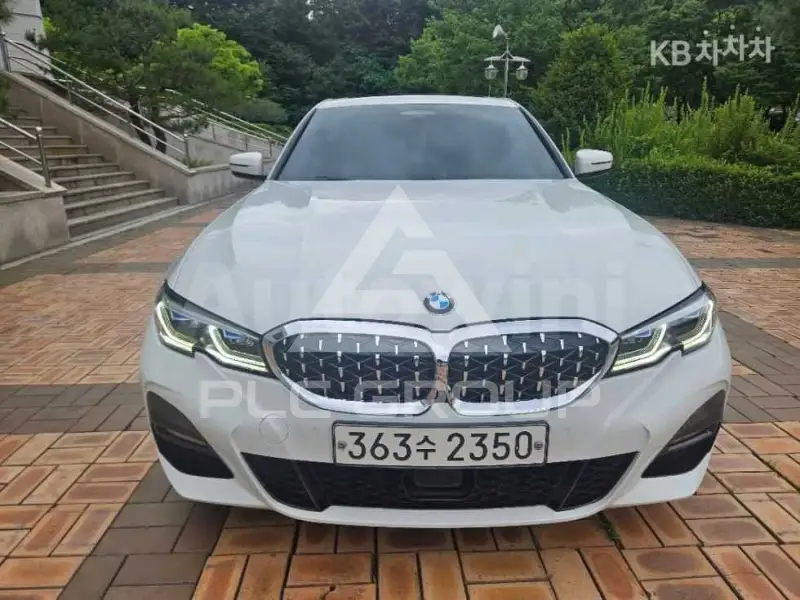 2020 BMW 330