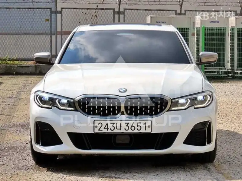 2020 BMW 330