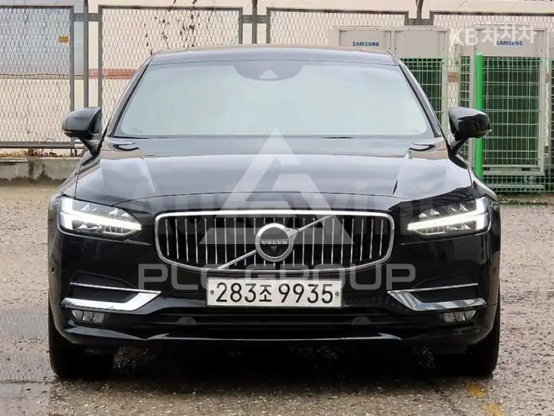 2020 Volvo S90