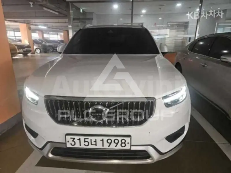 2020 Volvo XC40