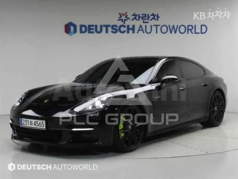 2020 Porsche Panamera