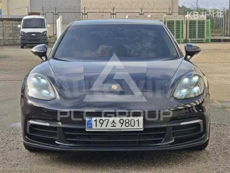 2020 Porsche Panamera