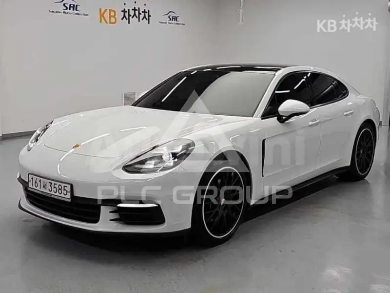 2020 Porsche Panamera