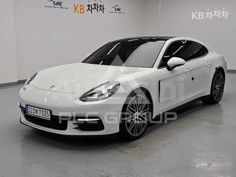 2020 Porsche Panamera