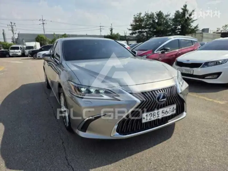 2020 Lexus ES