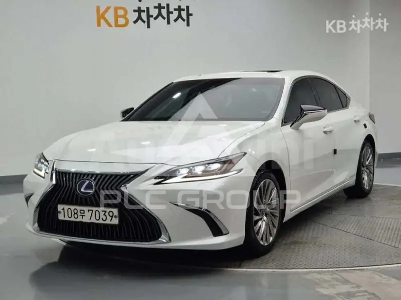 2020 Lexus ES