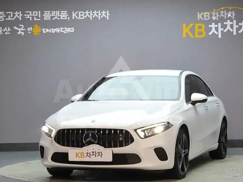 2020 Mercedes Benz A