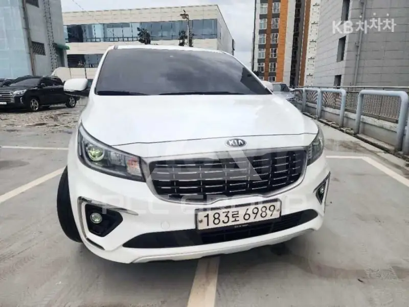 2020 KIA Carnival