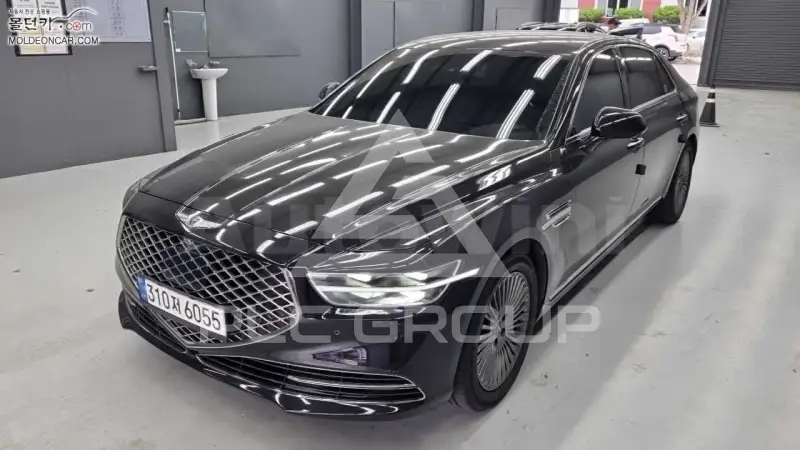 2020 Genesis G90
