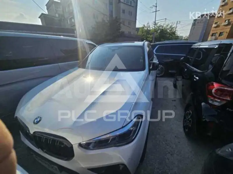 2021 BMW M1