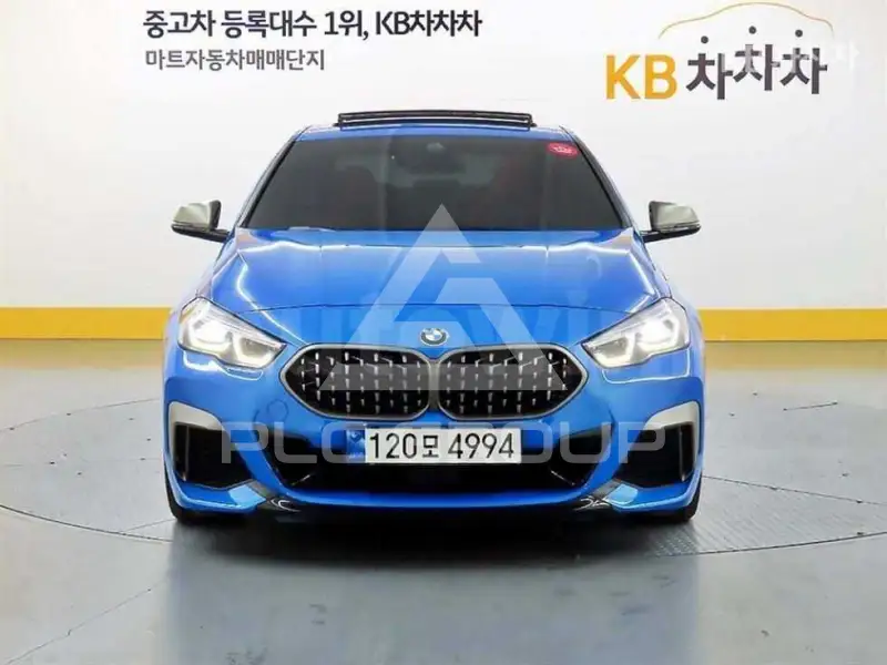 2021 BMW 218