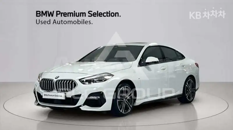 2021 BMW 218