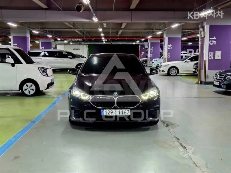 2021 BMW 218