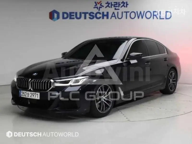 2021 BMW 523
