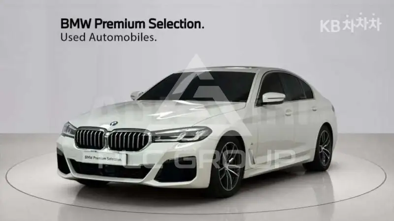 2021 BMW 523