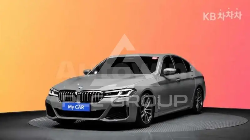 2021 BMW 523