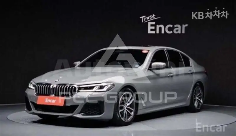 2021 BMW 523