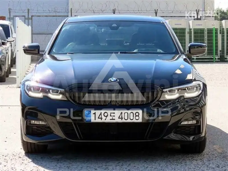 2021 BMW 330