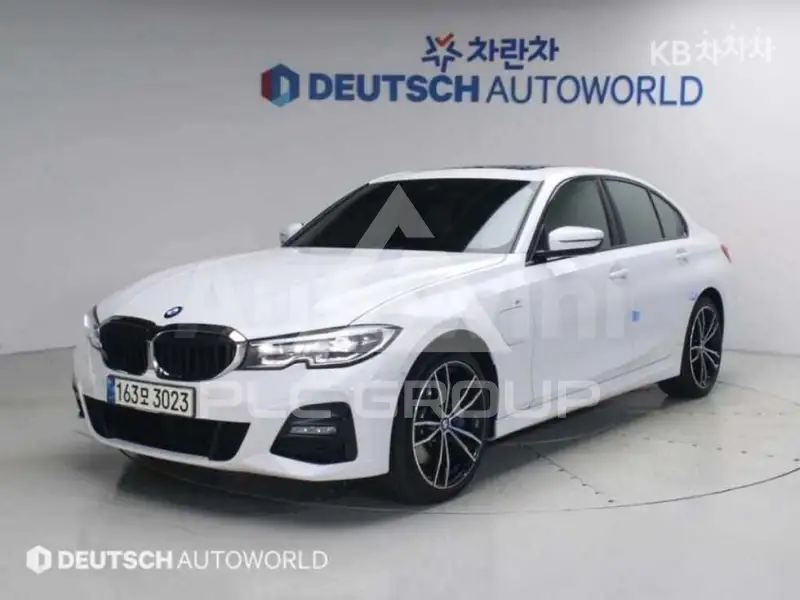2021 BMW 330
