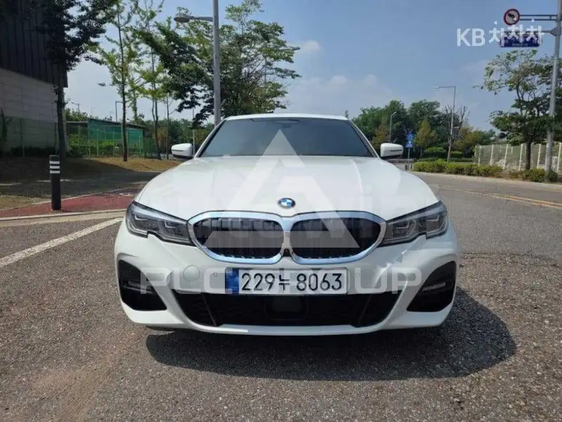 2021 BMW 330