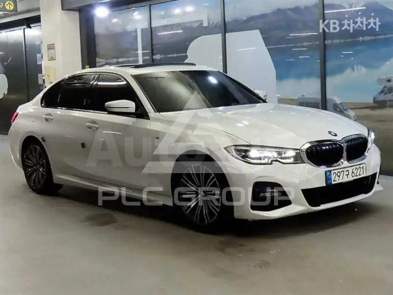 2021 BMW 330