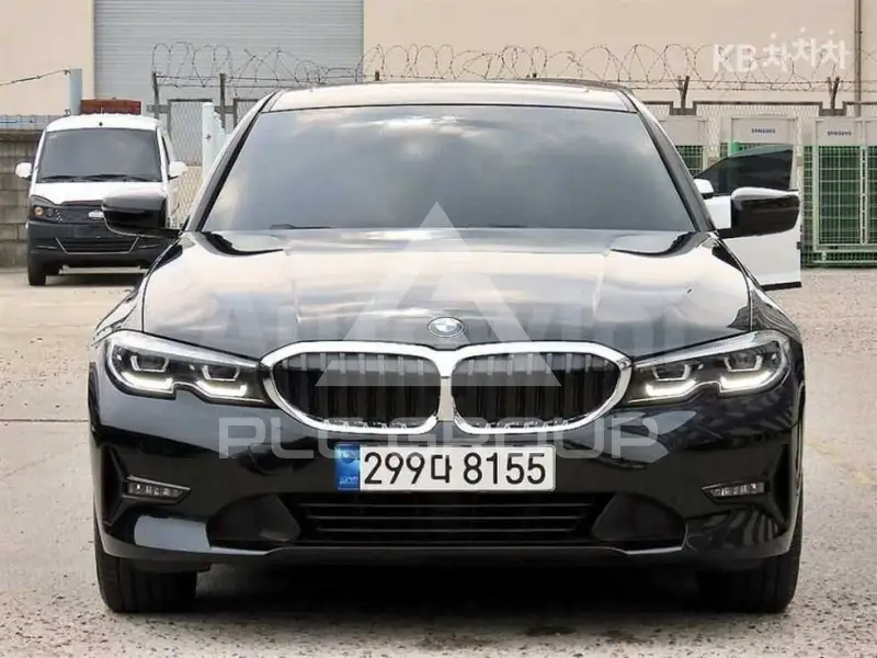 2021 BMW 330